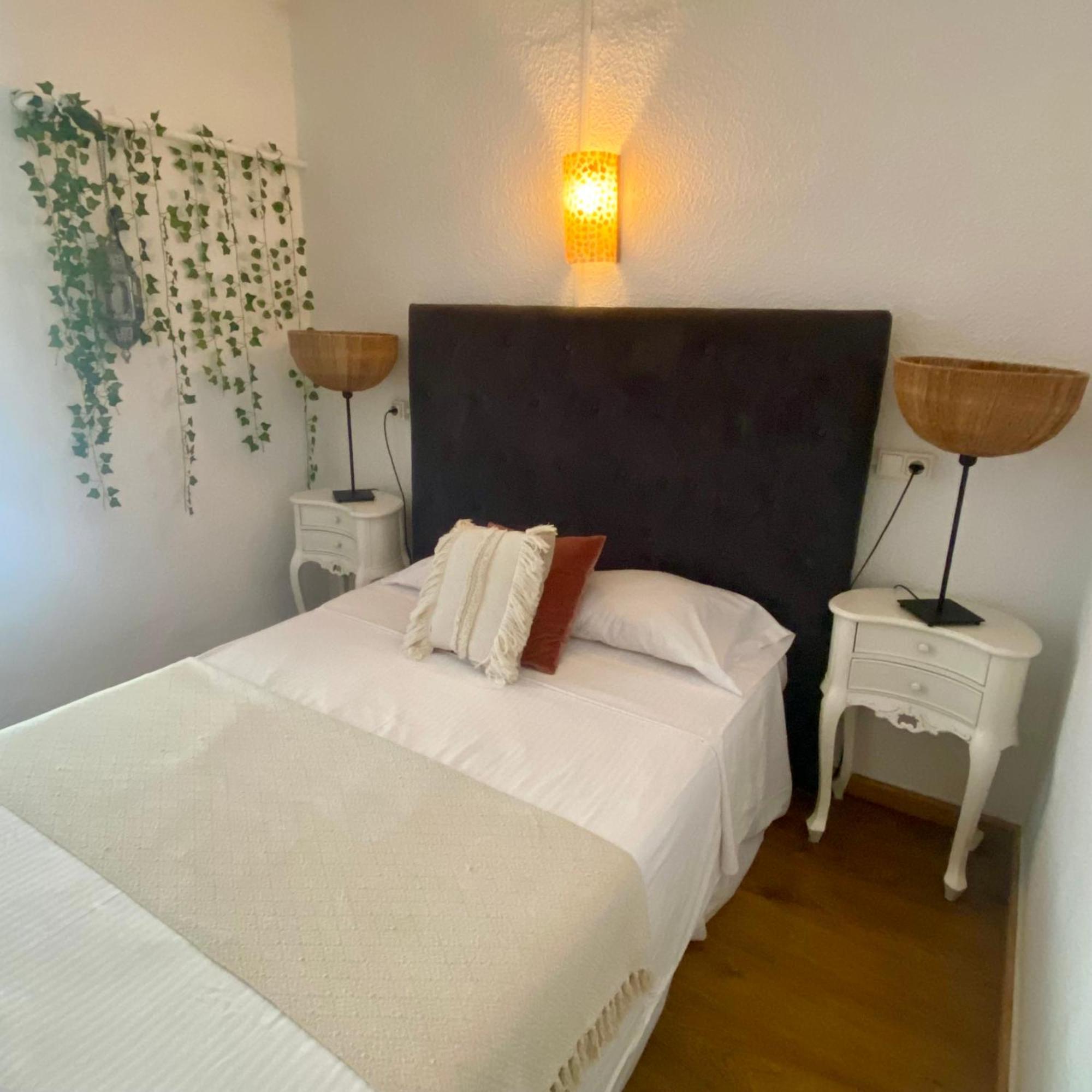 Buenavista & Suites Santa Eularia des Riu Luaran gambar