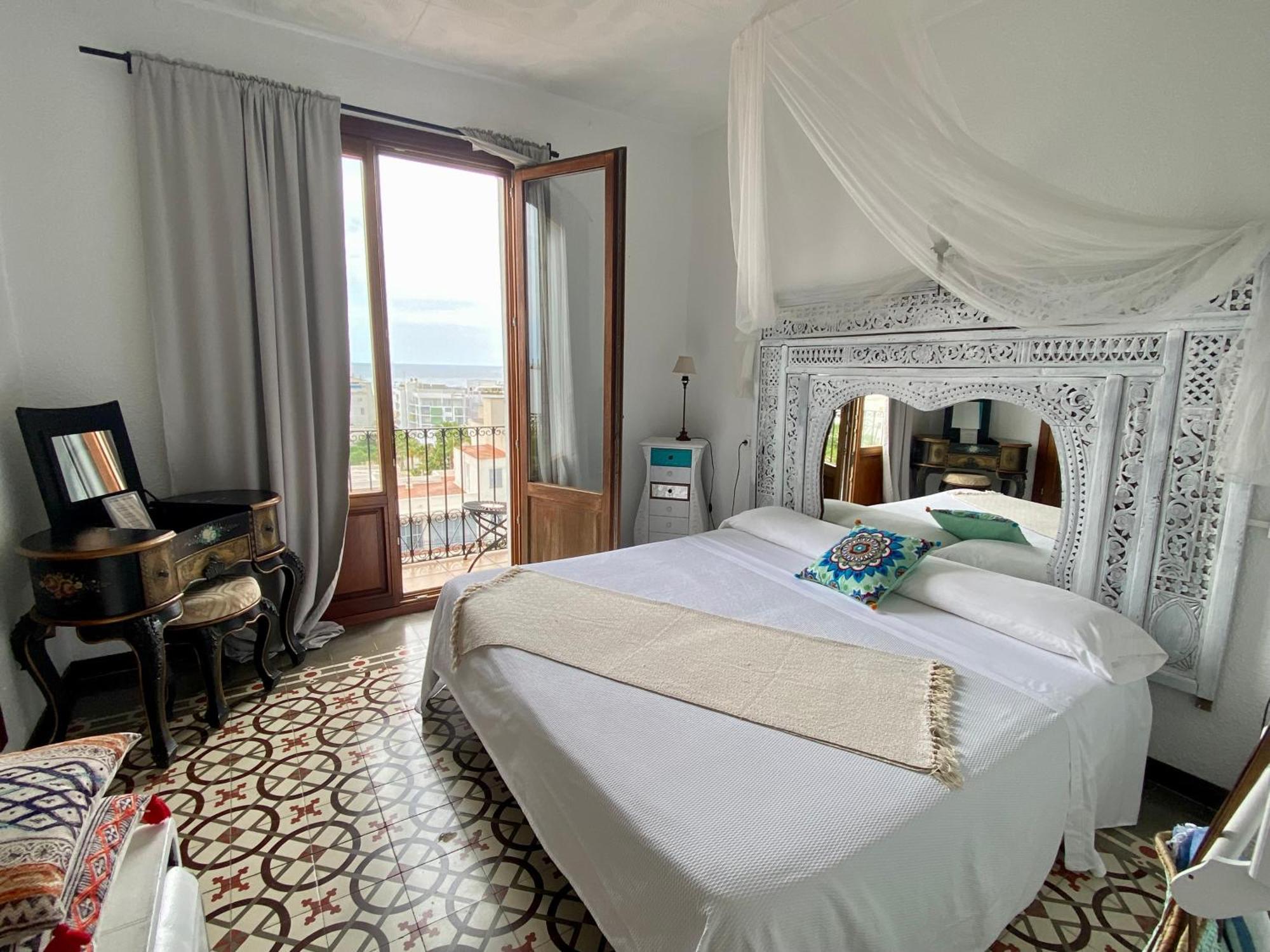Buenavista & Suites Santa Eularia des Riu Luaran gambar