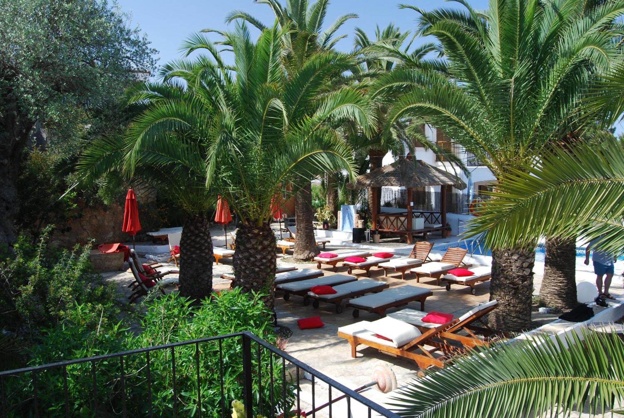 Buenavista & Suites Santa Eularia des Riu Luaran gambar