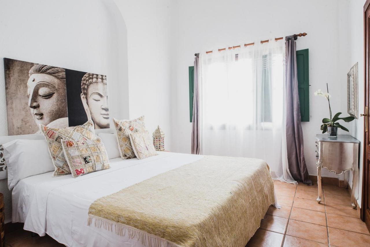 Buenavista & Suites Santa Eularia des Riu Luaran gambar